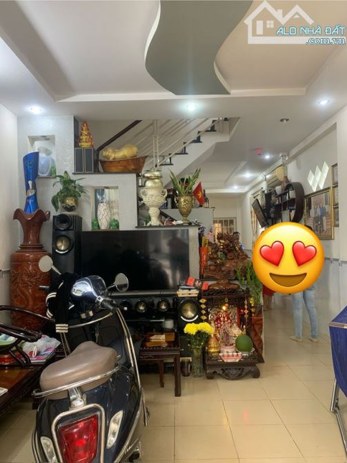 Bán Nhà Lô Góc HXH Nguyễn Phúc Chu - 57m² - 2PN 2WC - Cách KCN Tân Bình 5 Phút