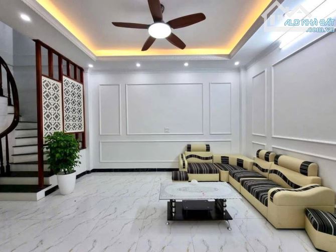 💎 NHÀ MỚI TINH KHÔI – 5 TẦNG Ở NGAY – NGÕ RỘNG – KHU VỰC TRUNG TÂM