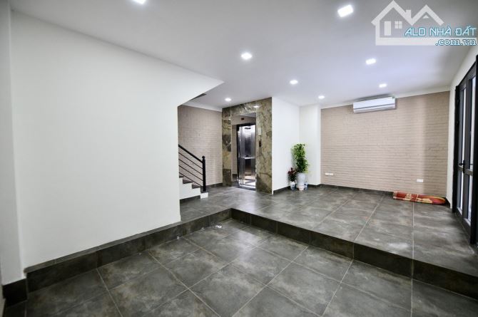 Siêu phẩm Đội Cấn 65m2x7T MT7m 33tr/th có thang máy, thông sàn đủ ĐH vỉa hè rộng ngõ 2 oto