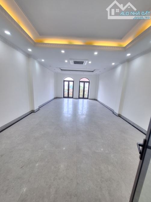 Nhà riêng Thang máy Đội Cấn 60m2x6T MT4m ngõ 2 làn oto vị trí đẹp full ĐH mọi mô hình 24tr