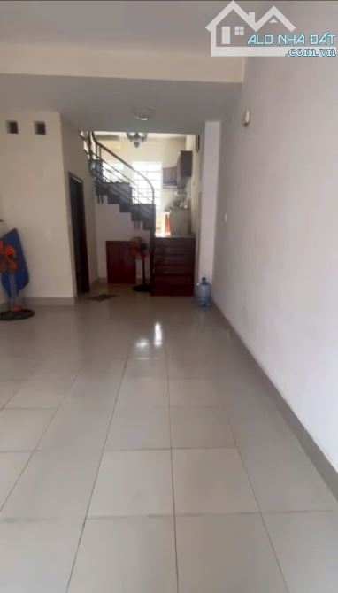BÁN NHÀ 1 TRỆT 3 LẦU TẠI ĐƯỜNG LÊ HỒNG PHONG_PHƯỜNG 7_VŨNG TÀU_CÓ GARA Ô TÔ_CHỈ 5 Tỷ 8