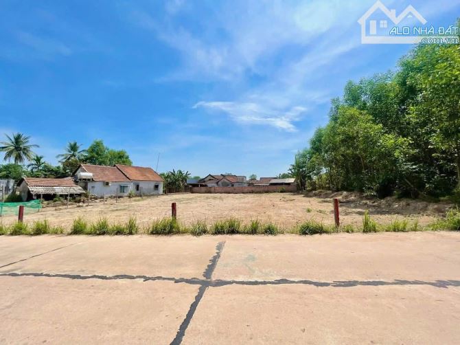Bán 2 lô đất biệt thự nhà vườn, diện tích 400m2/lô, ngang 12m - Duy Hoà