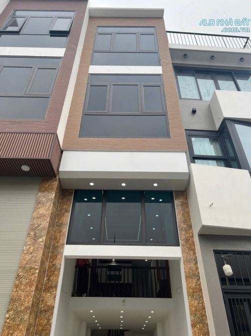 MẶT PHỐ PHÚ LƯƠNG-ÔTÔ TRÁNH NHAU-KINH DOANH.Xây mới 4 tầng -33,4m2-6,48TỶ. NGÕ THÔNG.SDCC
