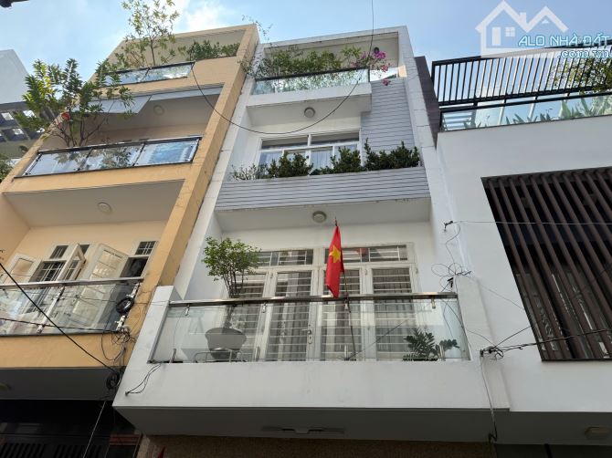 Nhà Đẹp Ở Ngay ! Hẻm 373 Lý Thường Kiệt, giáp Quận 10 (4x12m ) 4 Tầng giá chỉ 6.8 tỷ TL