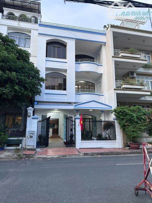 BÁN NHÀ HỒ VĂN HUÊ, P9, PHÚ NHUẬN.DT;7X16, 1TR3L, GIÁ:30 TỶ
