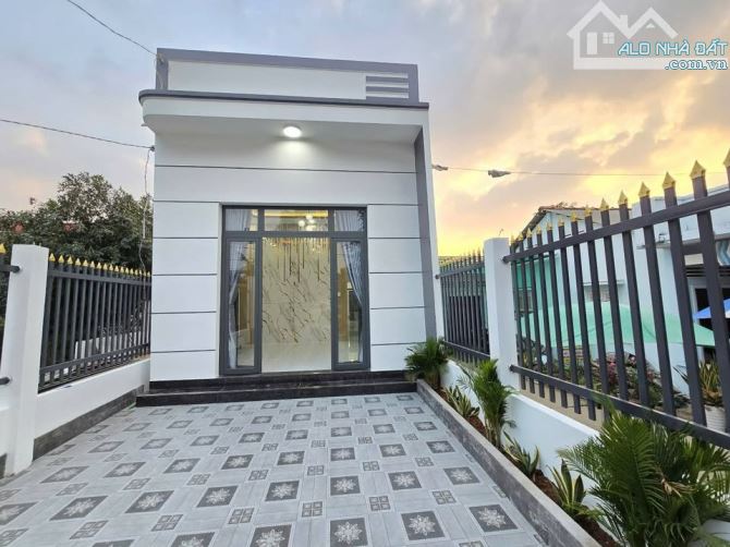 Bán Nhà Cấp 4 Mặt Tiền 85,8m hẻm thông 8m Gần Cầu Ông Thìn !