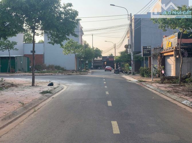 Đất khu đấu giá Hà Huy Tập đi thông ra Chu Văn An