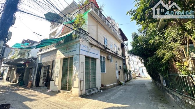 Nhà 3 tầng lô góc 2 mặt tiền đẹp Điện Biên Phủ, Tp Huế. - 4