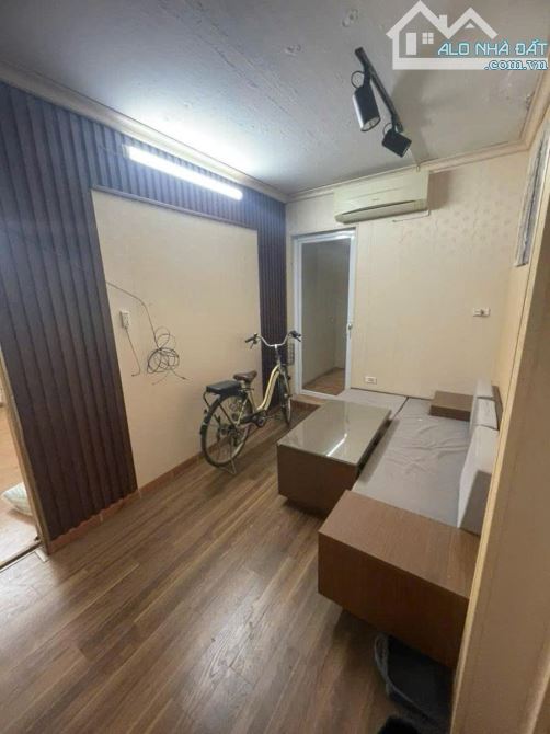 Hiếm! Tập thể ngõ 477 nguyễn Trãi - Thanh Xuân. Lô góc 90m 2PN 2VS chỉ 4.76 tỷ