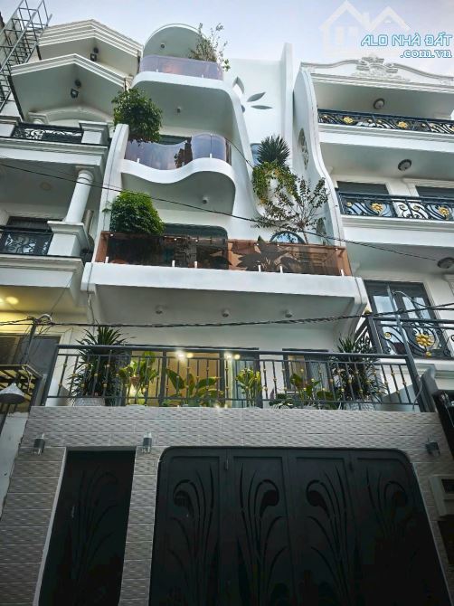 "Nhà phân lô vip 4 tầng ngay Lê Đức Thọ 2 mặt hẻm trước sau 4x12 vuông vắn HXH 7m thông th
