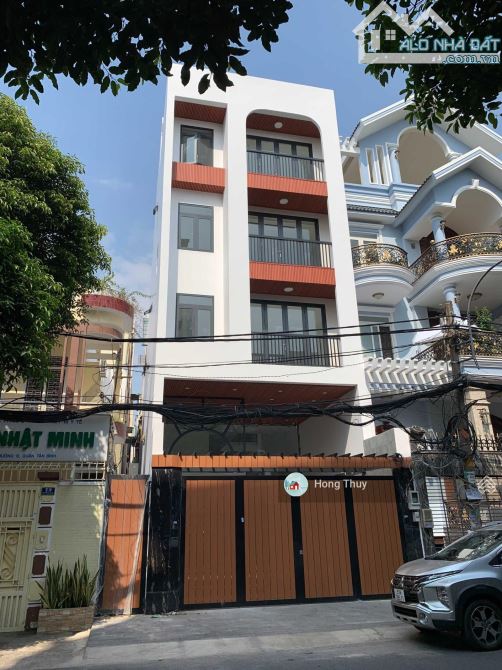 Bán nhà mặt tiền gần ngay C18- Nguyễn Minh Hoàng,5x20m giá rẻ nhất khu vực k300 chỉ 19,5tỷ