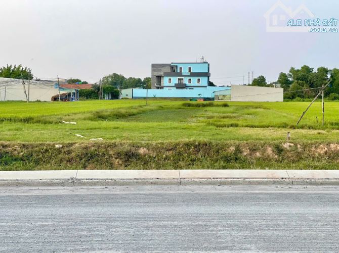 ĐẤT SÀO CHÍNH CHỦ NGAY TL10, DT 1647,0M2, GIÁ 7TY7, GIÁP BINH CHÁNH, SHR