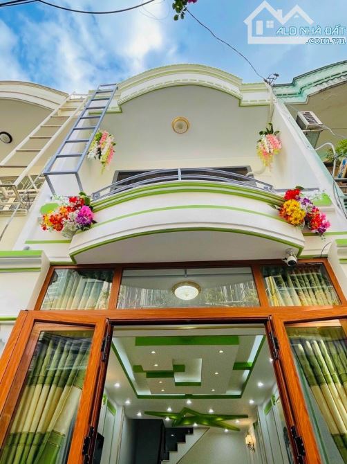 Bán nhà đường 3/2, Quận 10 - 125m2 (5 x 24) nở hậu 5.5m - phù hợp xây căn hộ - chỉ 13.7 tỷ