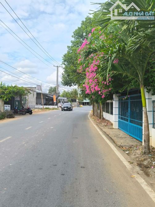 Bán đất lớn mặt tiền ngang gần 30m đường chí sinh