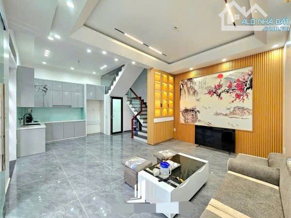 nhà 4 tầng Hồ sen lê chân giá 4,2 tỷ