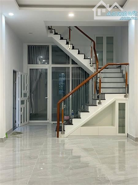 ✅ Nhà 3 tầng. HXH đỗ ngày đêm. Ngay chợ Cây Quéo. 4x15 vuông vức. Nhỉnh 9Tỷ ✅