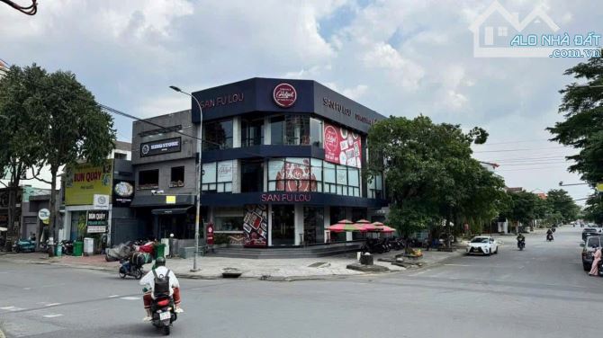 Bán nhà góc 2 MT Số 690 Đường 3/2, Phường 14, Quận 10. Ngay Lý Thường Kiệt
