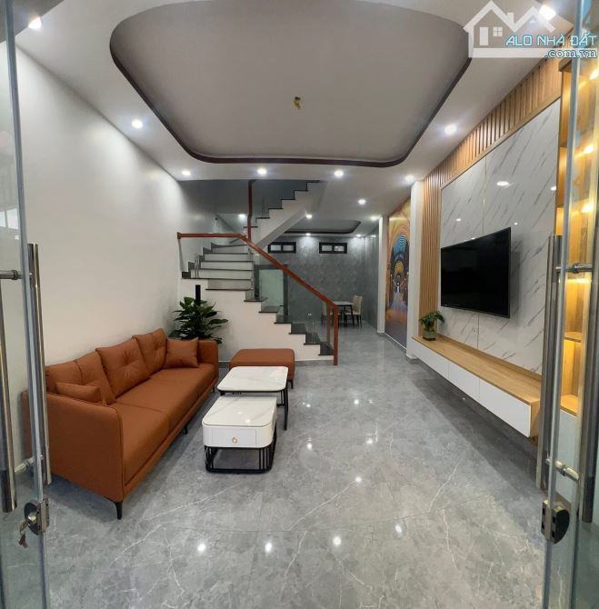 Nhà 4 tầng xây mới tại Nam Hùng Nam Hải,ngõ to thông ra Bùi Viện -Ngô Gia Tự Giá 2,38 tỷtt