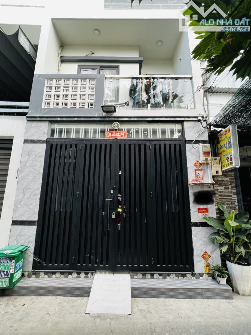 BÁN NHÀ GẦN CHỢ BÌNH THÀNH - 2 TẦNG 36m2 - BÌNH TÂN - HẺM XE HƠI THÔNG - 3.3 TỶ