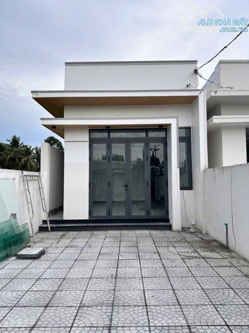BÁN CẶP NHÀ ĐẸP ĐANG HOÀN THIỆN CẦU KÊNH TÀ BEN - CÁCH TUYẾN TRÁNH XUYÊN Á 100m  - Dt : 5x