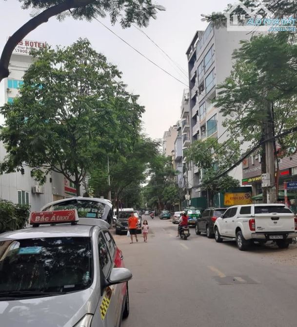 Bán nhà mặt ngõ phố Trung Kính: DT 84m2, 2 Mặt tiền, Ngõ 15m, KD tốt, Gia 32.5 Tỷ có TT