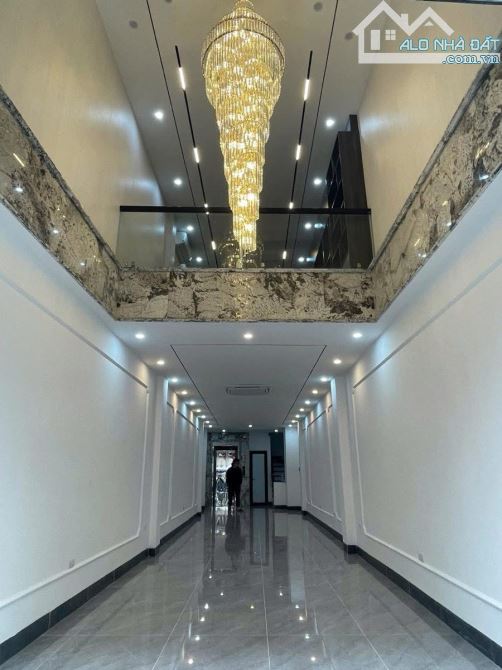 Bảo Linh - Hoàn Kiếm 69m x 5 tầng, mặt tiền 3.5m, giá 23.5 tỷ thương lượng