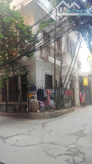 Bán nhà Phố Trần quang Diệu. Đống đa. Diện tích 90m. 5 Tầng. Mặt tiền 18m. giá 33 tỷ