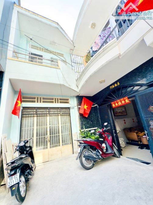 Bán nhà 1 lầu hẻm 125 Nguyễn Thị Tần Phường 2 Quận 8