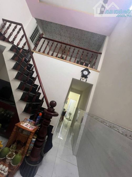 Nhà cấp 4 gác đúc sổ riêng, Mặt tiền nhựa thông dĩ an bình dương 2 tỷ 650tr