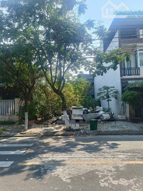 📍 BÁN 2 LÔ ĐẤT MẶT TIỀN LỘC NINH – HÒA HẢI – NHÀN SƠN – DT 180M² – NGANG 9M – GIÁ 6.x TỶ