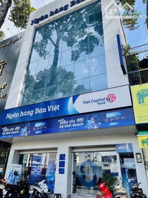 Toà nhà mặt tiền ngang 9,3m đường Trần Hưng Đạo Q5.