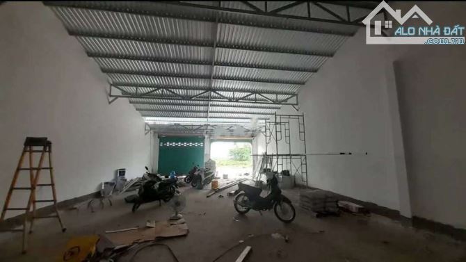 Kho Hương Lộ 2, P Bình Trị Đông A_8x25m_Đường Container