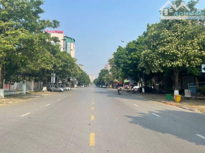 Bán lô đất mặt đường Âu Cơ, Yna, Kinh Bắc, tp BN. Giá 9.5 tỷ