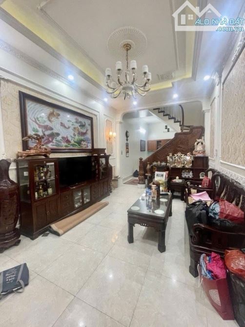 NHÀ THIÊN HIỀN - SÁT MẶT PHỐ - VỊ TRÍ ĐẸP - KINH DOANH - 58M - GIÁ 13.8 TỶ