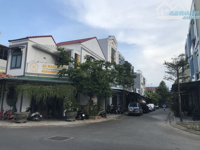 BÁN NHÀ 3 TẦNG CÁCH VICOM 700m KHU DÂN CƯ ĐÔNG ĐÚC PHƯỜNG NGHĨA CHÁNH TP QUẢNG NGÃI