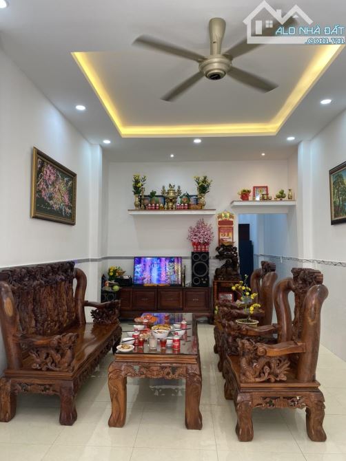 MẶT TIỀN ĐƯỜNG SỐ TÂN QUY, Q7 DT: 4 x18 | 2 tầng | 3PN | HƠN13 tỷ  Vị trí đẹp