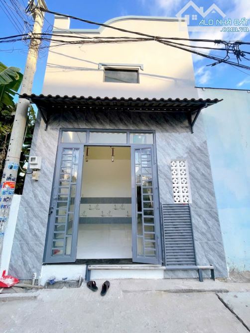 Bán nhà thạnh lộc 41 nhà công chứng vi bằng anh chị rm muốn xem nhà alo Cho e