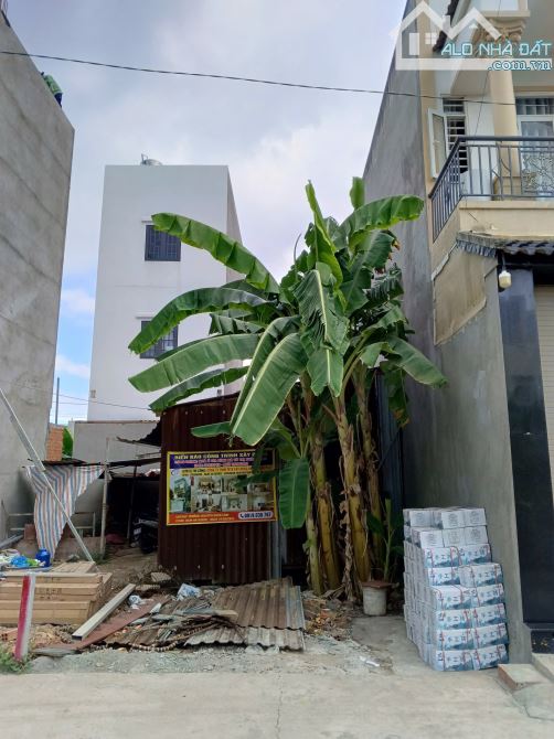 Bán lô đất HXH đường Nguyễn Xiển ngay Vinhomes. Chỉ 3.18 tỷ