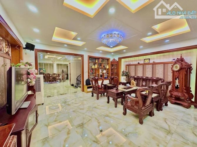 Bán nhà phường 15 Tân Bình, Tân Sơn, Hẻm 7m thông, 5x20m, 4 tầng, 11.x tỷ