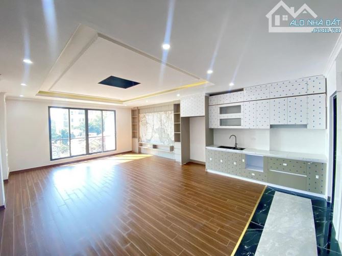 Bán nhà mặt phố Yên Lãng 65m2 vỉa hè rộng 2 mặt thoáng 23 tỷ