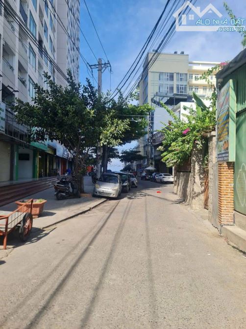 Bán đất hẻm đường Cao Văn Bé- cách biển Hòn CHồng 200m-