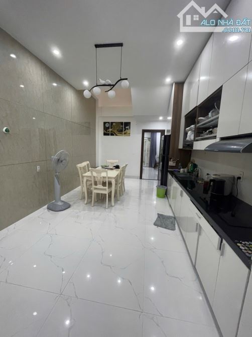 🎉💥CHÀO BÁN NHÀ 3 TẦNG 3 MÊ KIÊN CỐ, ĐỐI LƯNG NGUYỄN PHƯỚC LAN, SÁT BỜ SÔNG CẦU HOÀ XUÂN
