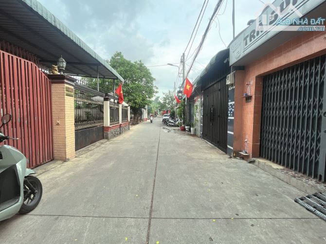 BÁN NHÀ TÂN CHÁNH HIỆP Q12 4.5M X 12M 2 TẦNG HẺM XE HƠI THÔNG MÀ GIÁ CHỈ HƠN 3 TỶ QUÁ RẺ