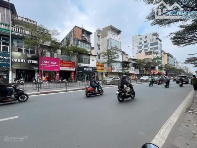 Bán nhà mặt phố Tây Sơn – 71m²,Mt 4.9m,4 tầng,31.8 Tỷ - QH ổn định