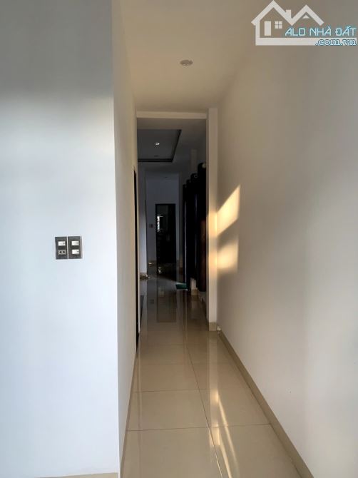 BÁN NHÀ LÔ GÓC 2 MẶT TIỀN ĐƯỜNG BÀ HUYỆN THANH QUAN- TRUNG TÂM PHỐ TÂY