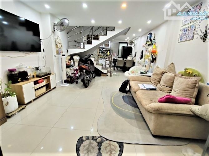 8 TỶ TL - NHÀ MỚI BA THÁNG HAI QUẬN 10 - KHU AN NINH - 50M2 3 TẤM 3 PHÒNG NGỦ MASTER ĐẸP