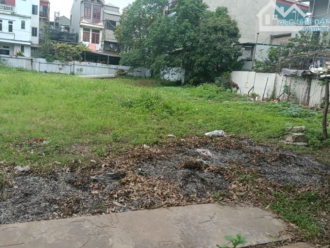 Bán 400m2 đất mặt tiền 12m , Hồ Linh Quang gần Phố Khâm Thiên và Quốc Tử Giám