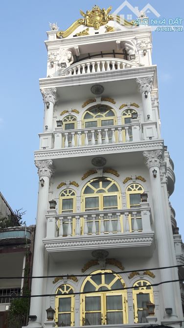 mặt tiền Hoa Sữa (Phú Nhuận), 4x16m, 4 tầng, HĐ 40 triệu, giá 22 tỷ