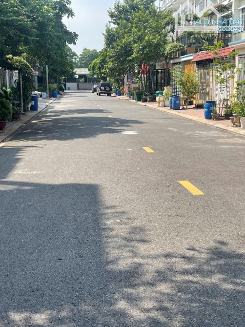 Bán đất sổ riêng đường nhựa 9m gần 4 chiêu liêu Tân Đông Hiệp dĩ an.bd