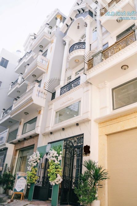 8.2 Tỷ- 4x15x5 tầng- Hẻm oto Lê Trọng Tấn- Gần Cầu Bưng- Ngã tư Gò Mây